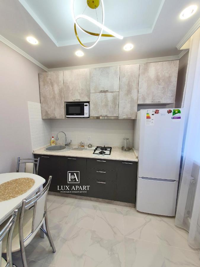 Lux Апартаменты В Центре Караганды На 45 Квартале Karagandy Exterior foto