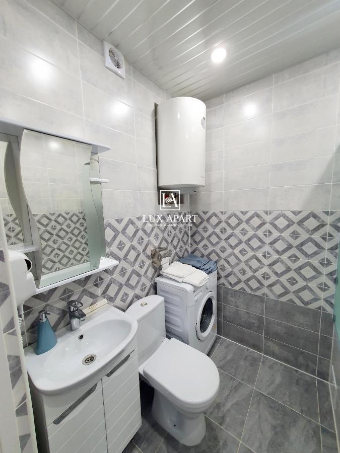 Lux Апартаменты В Центре Караганды На 45 Квартале Karagandy Exterior foto